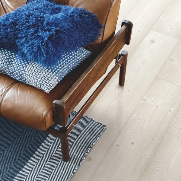 Ламинат Pergo Skara Pro Состаренная Белая Сосна L1251-03373 в Екатеринбурге