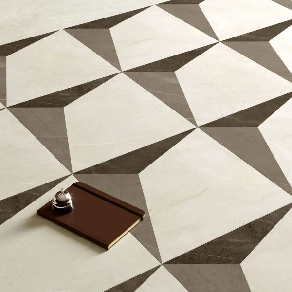 Carousel_Ins_Frame_1