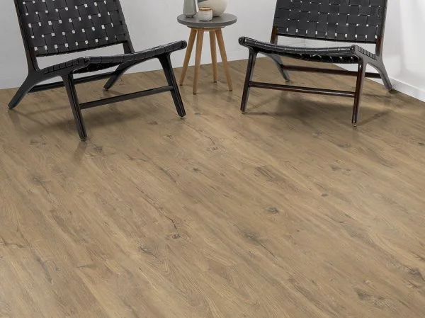 Ламинат Egger PRO 8/33 Дуб Ла-Манча EPL018 в Екатеринбурге