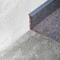 Плинтус для ковролина Korner купить в Екатеринбурге по выгодной цене Плинтус для ковролина Korner в Екатеринбурге