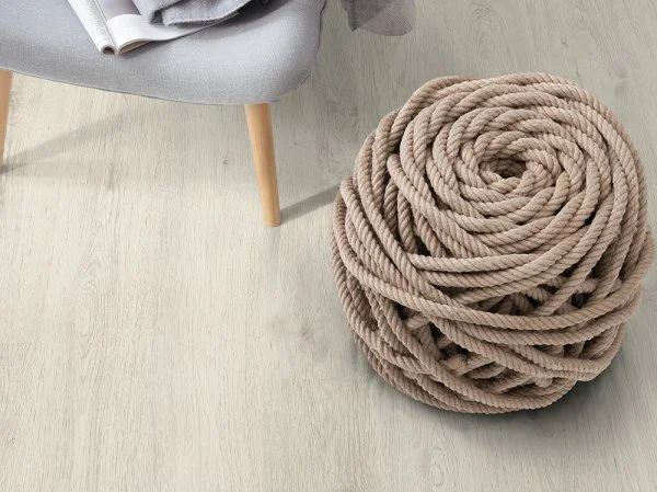 Ламинат Egger PRO 8/33 4V Дуб Кортина белый EPL034 в Екатеринбурге