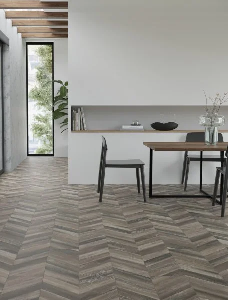 Ламинат Egger PRO 8/33 4V Large Дуб Кестинкорт Шоколад левая EPL240F4CL в Екатеринбурге