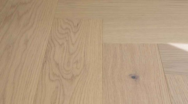 Паркетная доска Auswood Travel Herringbone Oak Malta в Екатеринбурге